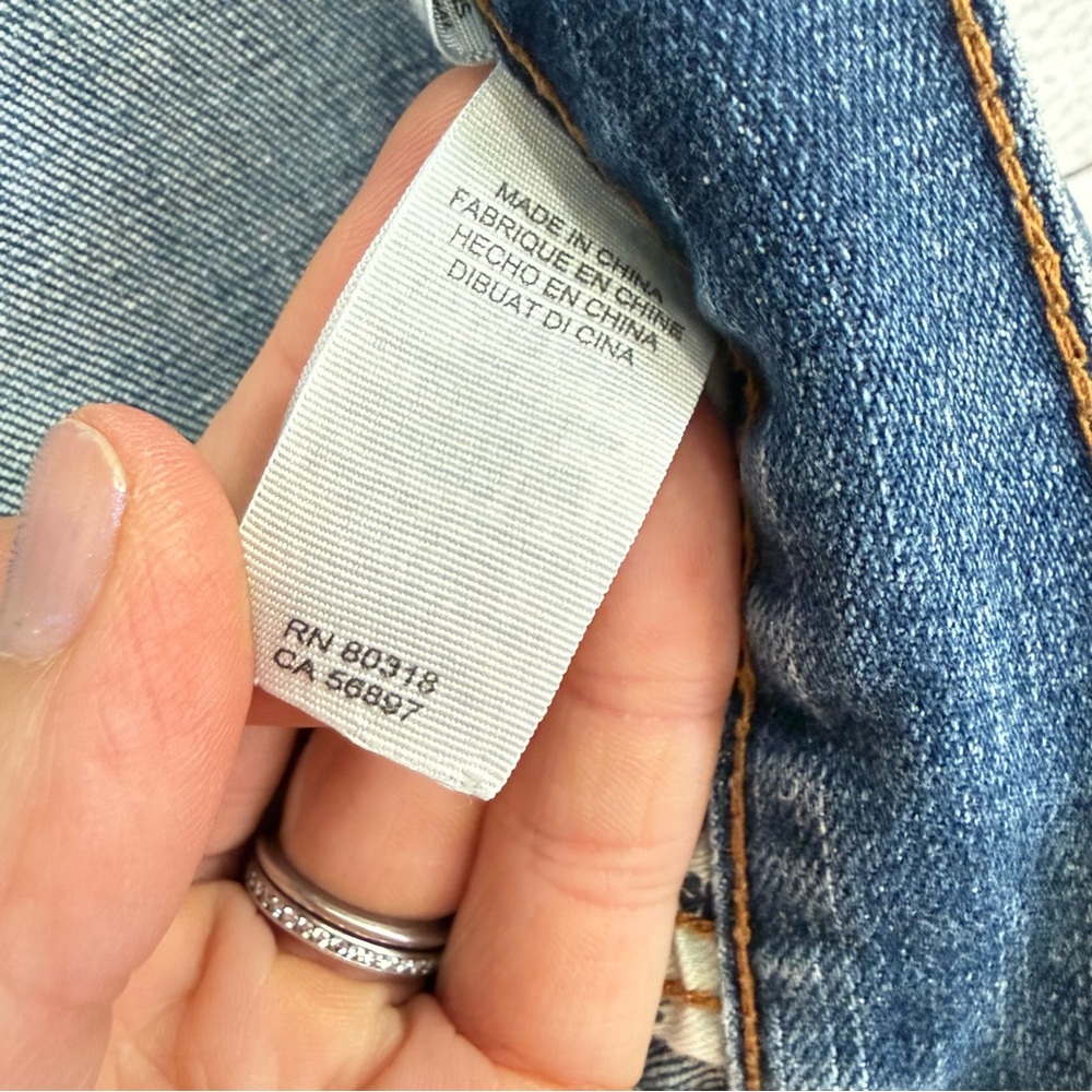 Lucky Brand 221 Straight Leg Jeans Medium Wash Distressed Denim 30x28 Vintage - Picture 12 of 16